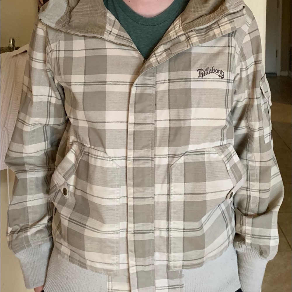 Billabong large plaid jacket.Inside lining, nice pockets, full zip front jacket.